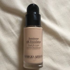 Giorgio Armani luminous silk foundation
